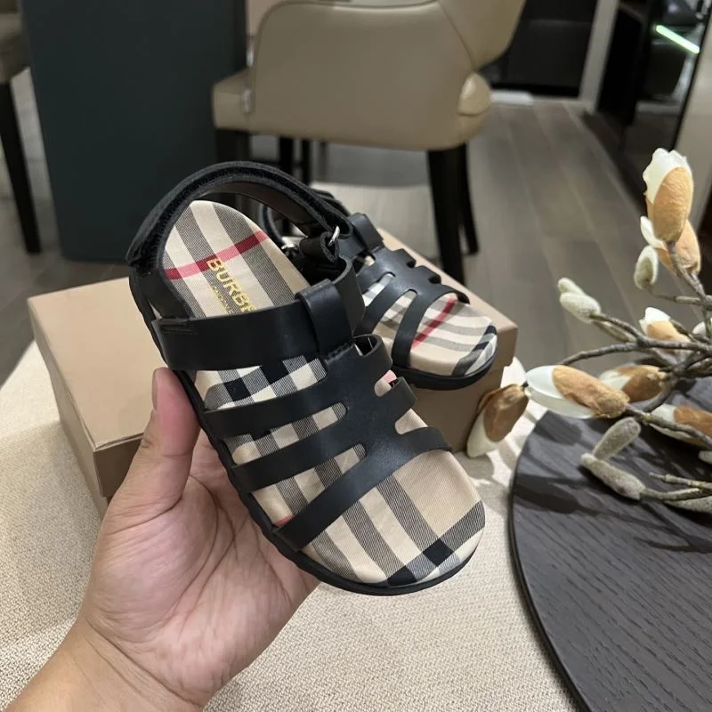 Minimalist BURBERRY SHOES 29921