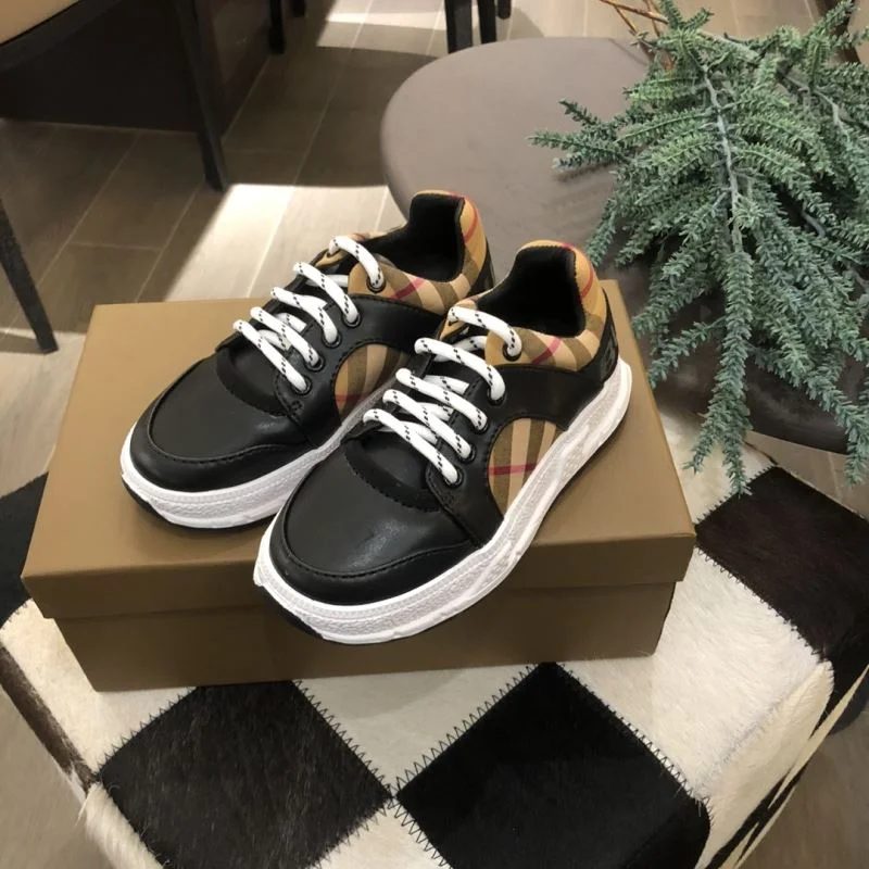 BURBERRY SHOES Stretchable 29910