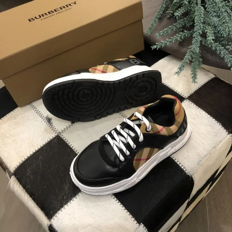 BURBERRY SHOES Stretchable 29910