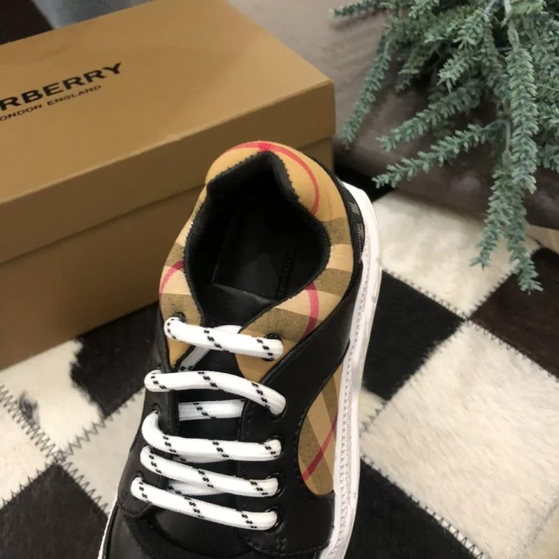 BURBERRY SHOES Stretchable 29910