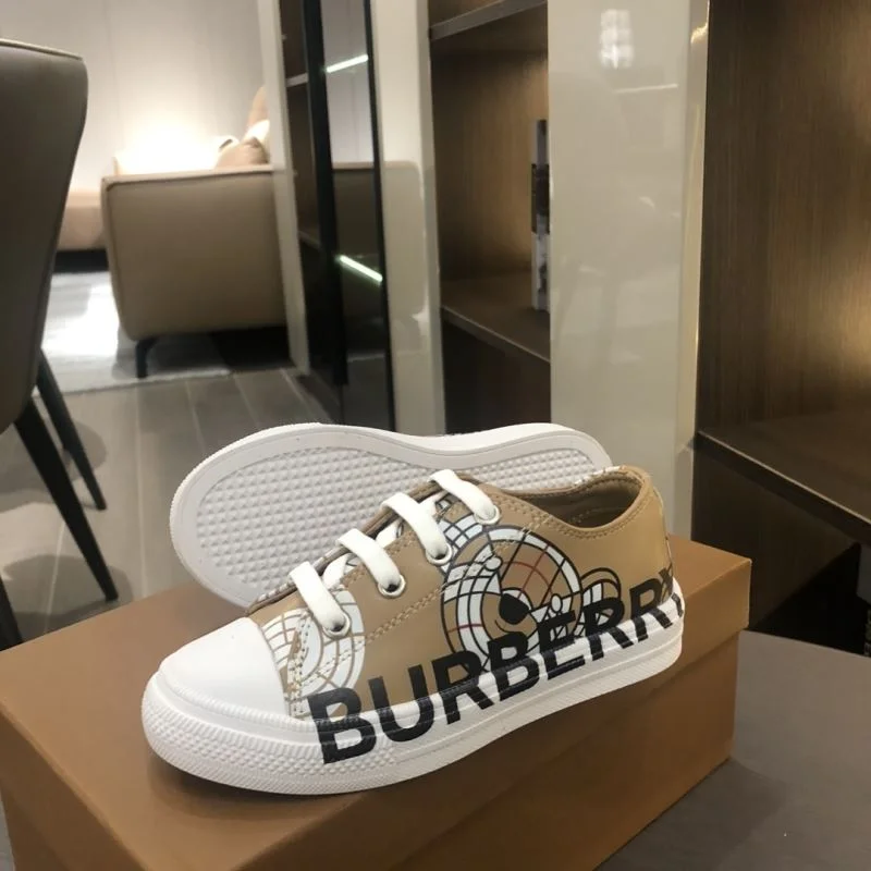 BURBERRY SHOES Snug 29904