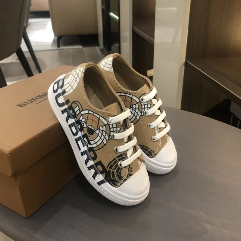 BURBERRY SHOES Snug 29904