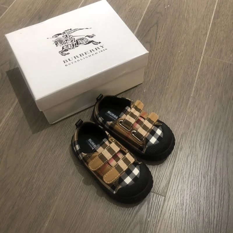 HighPerformance BURBERRY SHOES 29909
