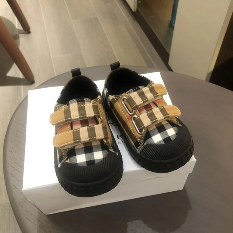 HighPerformance BURBERRY SHOES 29909