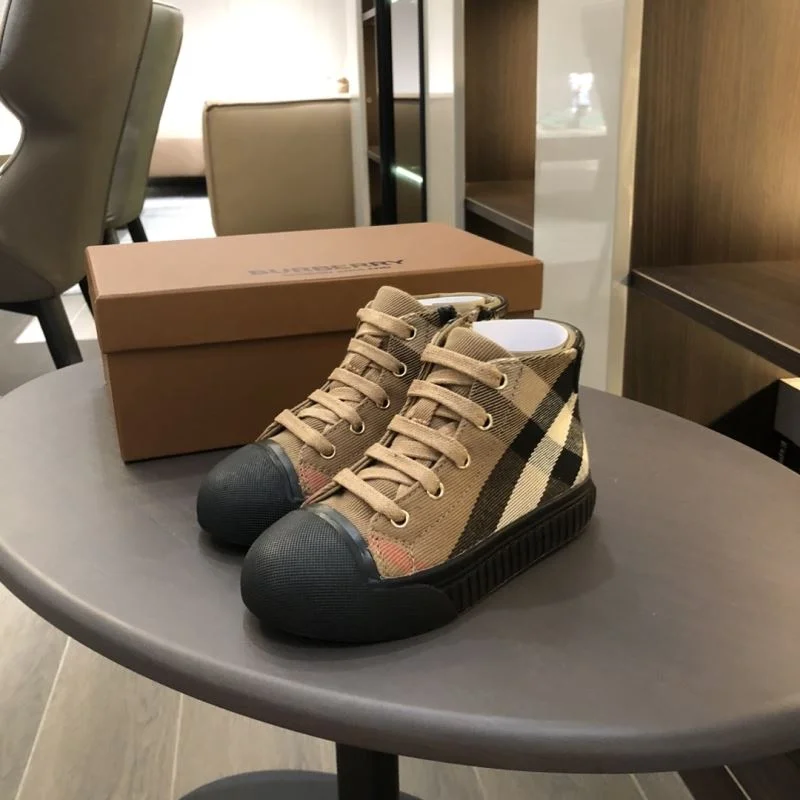 Efficient BURBERRY SHOES 29902