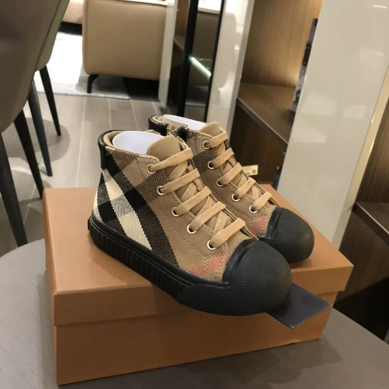 Efficient BURBERRY SHOES 29902