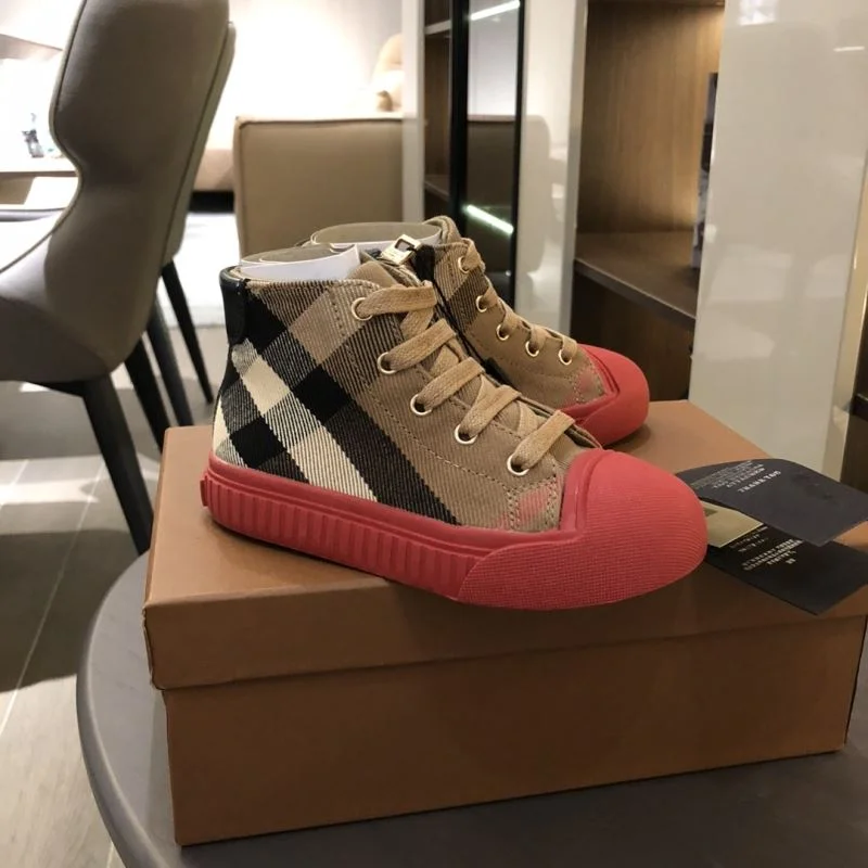 BURBERRY SHOES Premium 29900