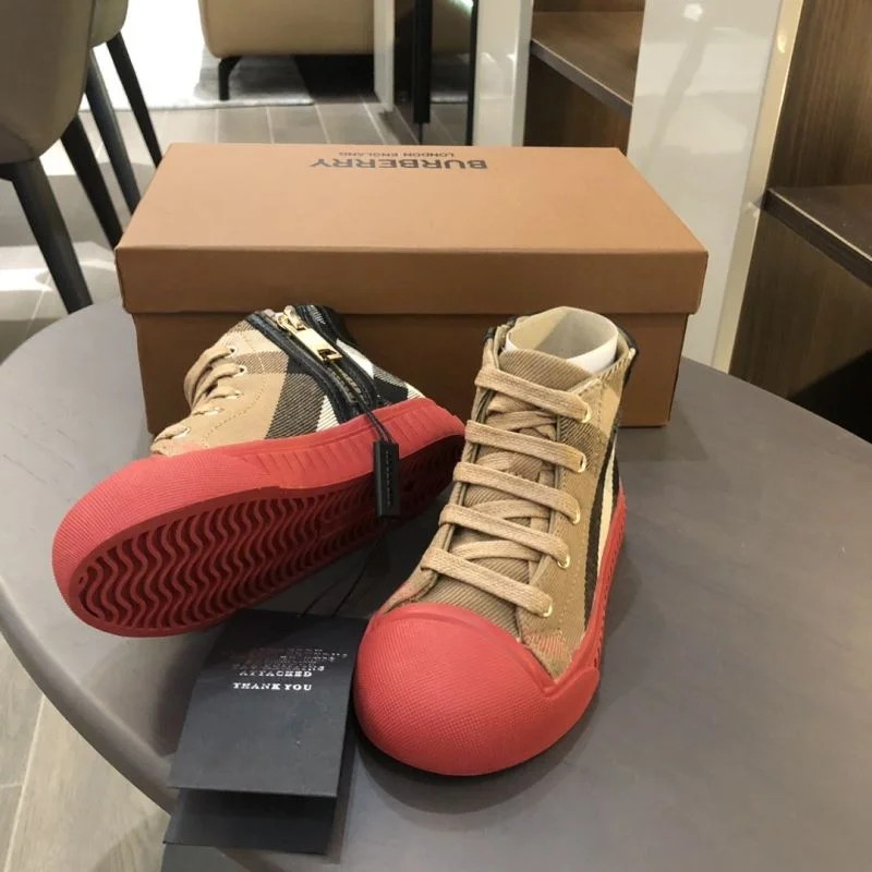 BURBERRY SHOES Premium 29900