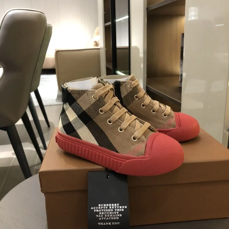 BURBERRY SHOES Premium 29900