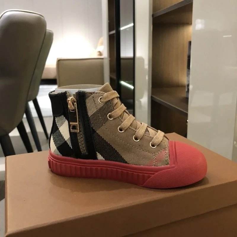 BURBERRY SHOES Premium 29900