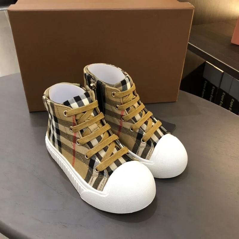Snug BURBERRY SHOES 29898