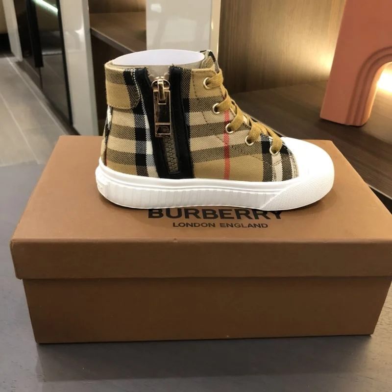 Snug BURBERRY SHOES 29898