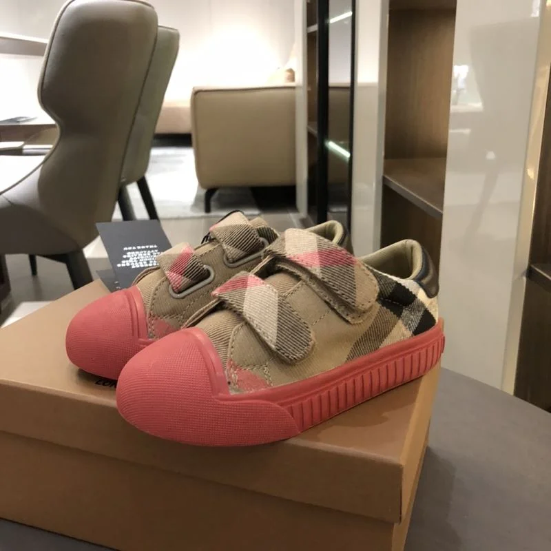Casual BURBERRY SHOES 29884