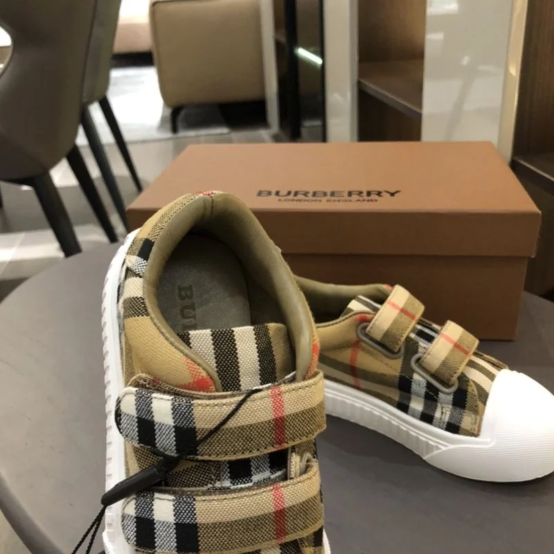StreetReady BURBERRY SHOES 29888