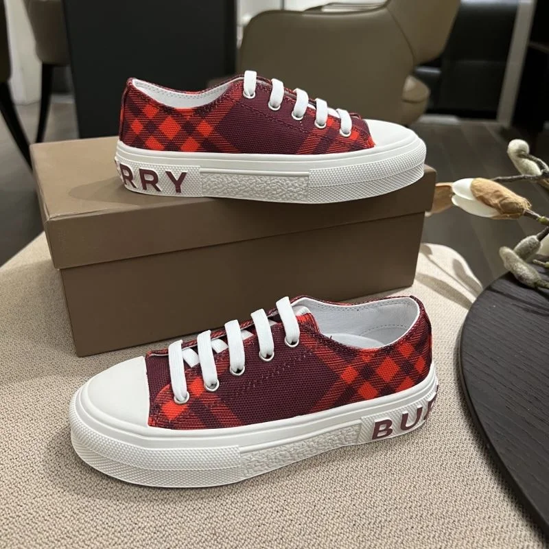 Trendsetting BURBERRY SHOES 29897
