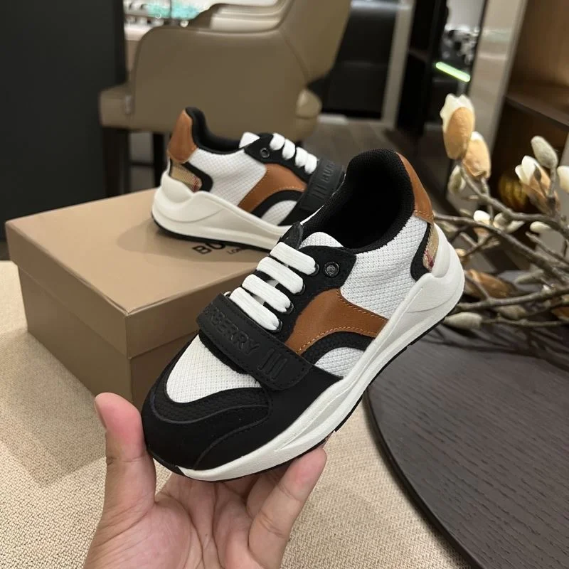 UrbanStyle BURBERRY SHOES 29895