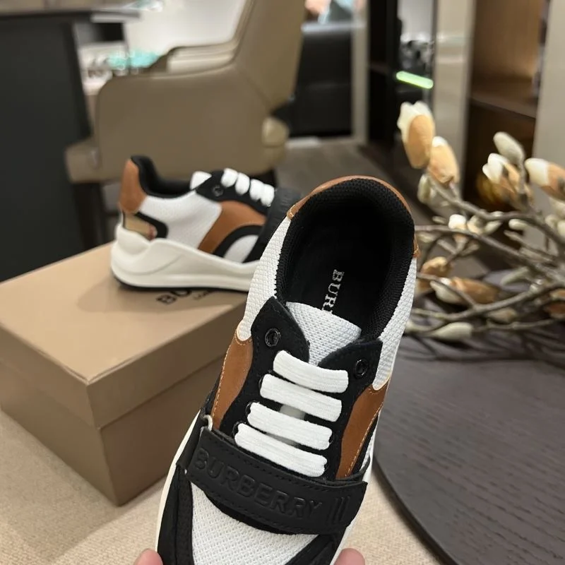 UrbanStyle BURBERRY SHOES 29895