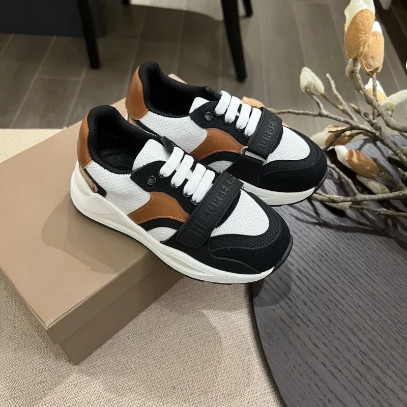 UrbanStyle BURBERRY SHOES 29895