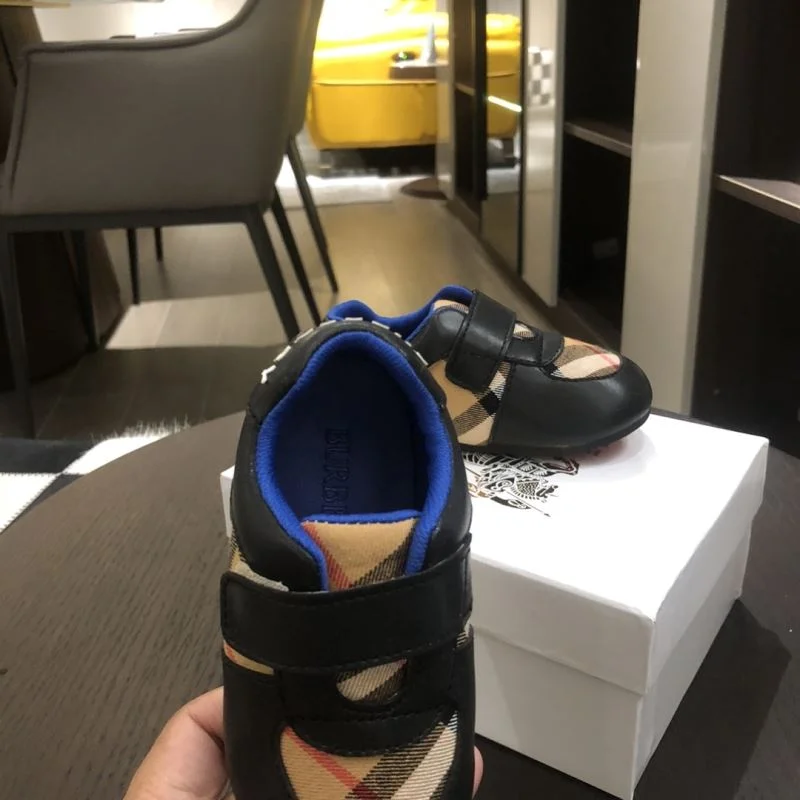 FlexibleFit BURBERRY SHOES 29880