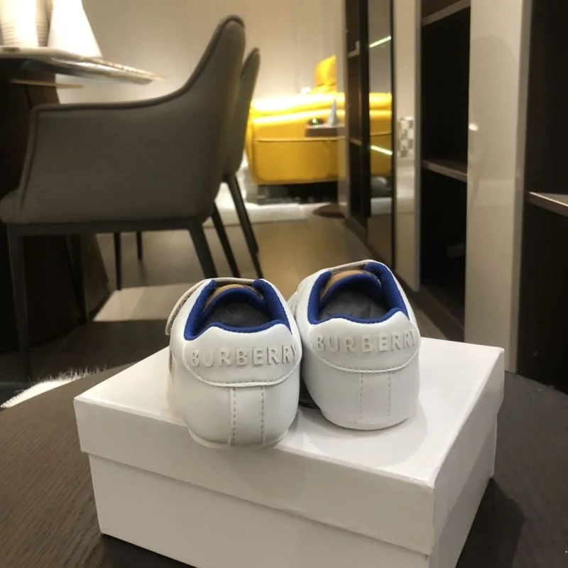 BURBERRY SHOES Unique 29870