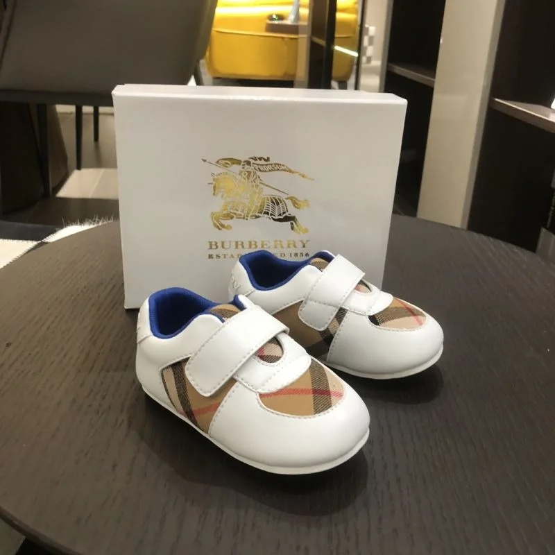 BURBERRY SHOES Unique 29870
