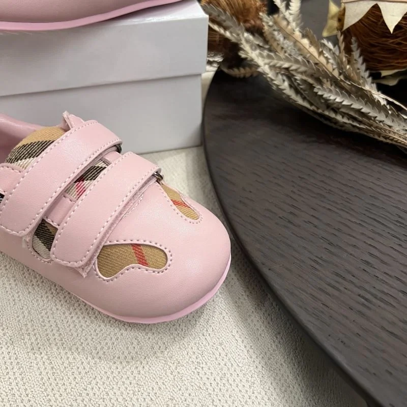 HighPerformance BURBERRY SHOES 29871