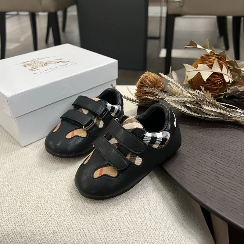 Unisex BURBERRY SHOES 29872