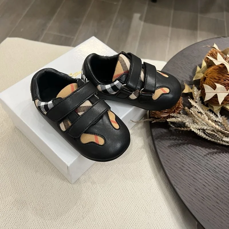 Unisex BURBERRY SHOES 29872
