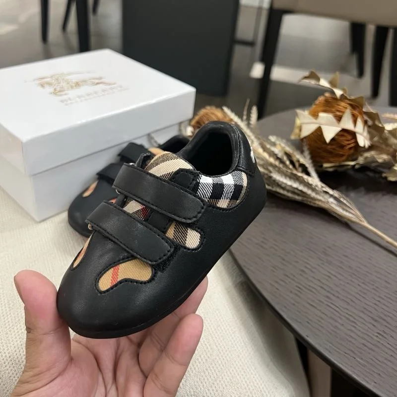 Unisex BURBERRY SHOES 29872