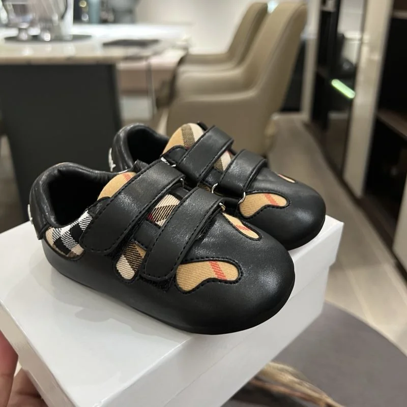 Unisex BURBERRY SHOES 29872