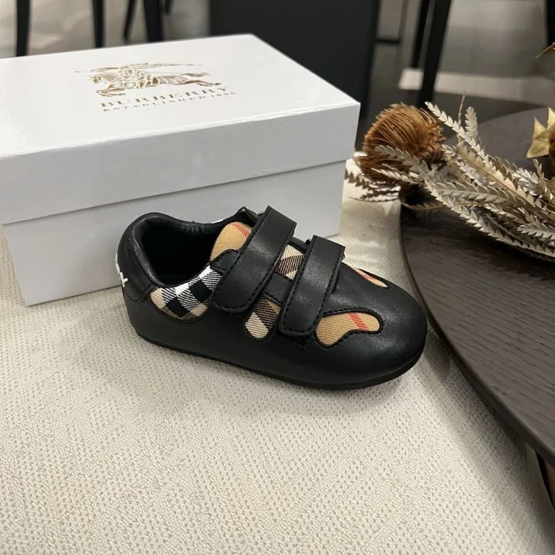 Unisex BURBERRY SHOES 29872
