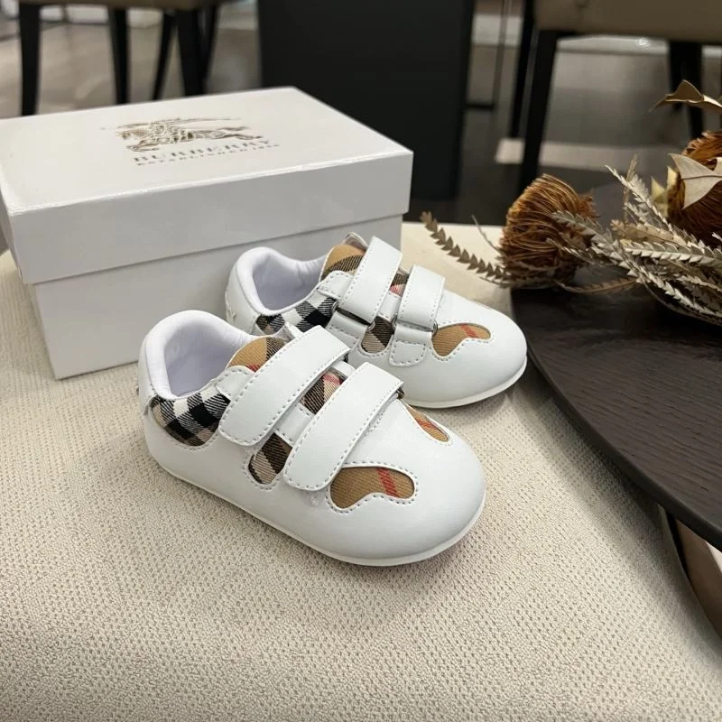 BURBERRY SHOES Youthful 29876