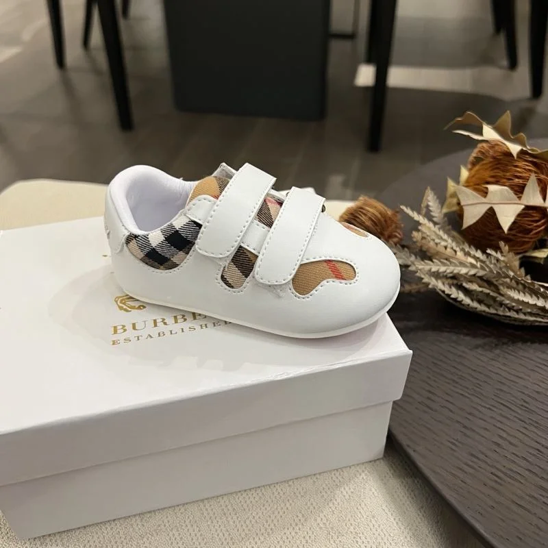 BURBERRY SHOES Youthful 29876