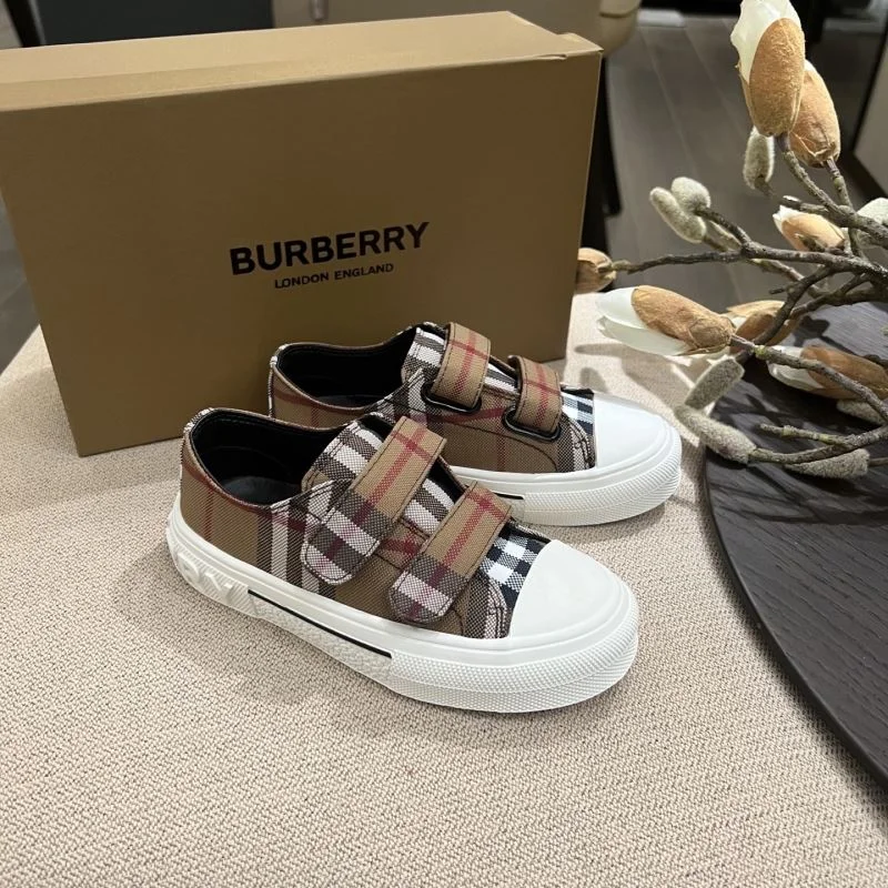 TravelReady BURBERRY SHOES 29885