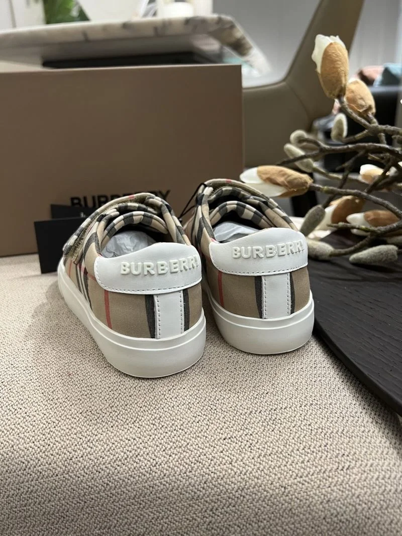 Packable BURBERRY SHOES 29881