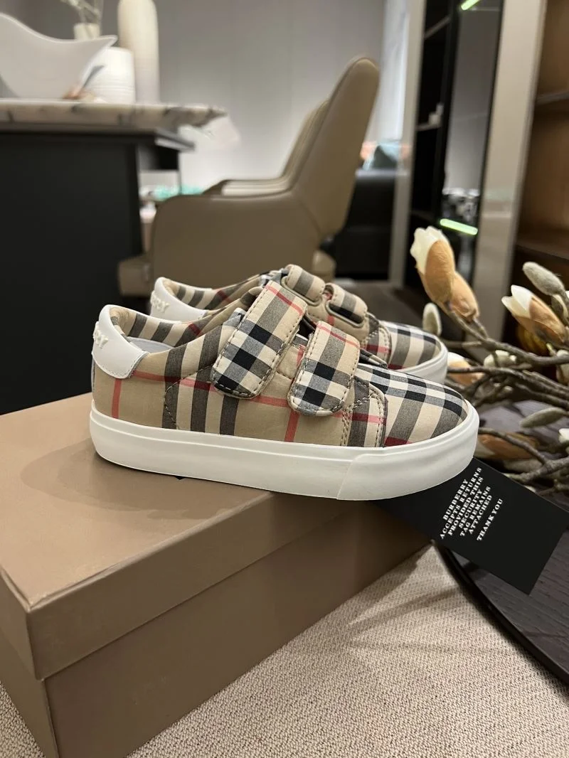 Packable BURBERRY SHOES 29881
