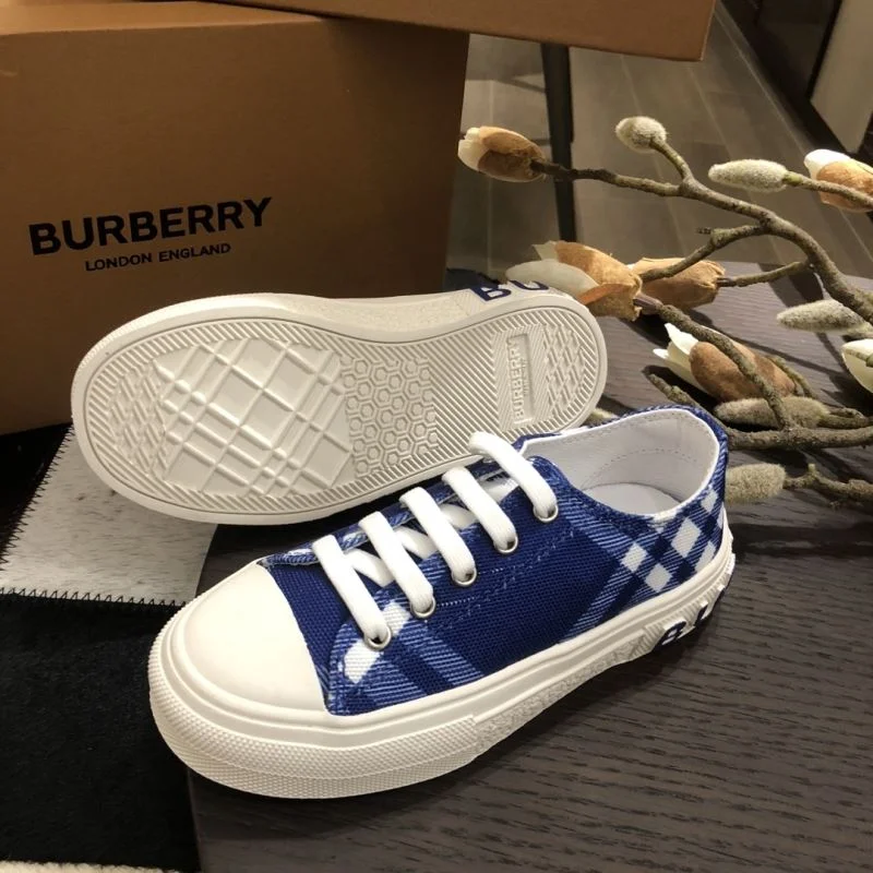 Seasonal BURBERRY SHOES 29883
