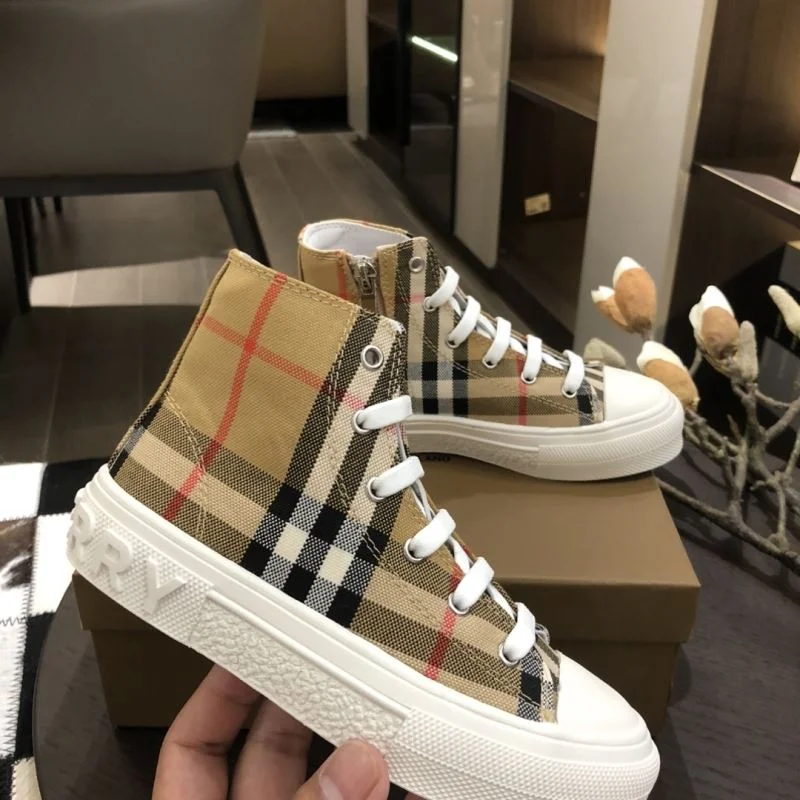 Contemporary BURBERRY SHOES 29889