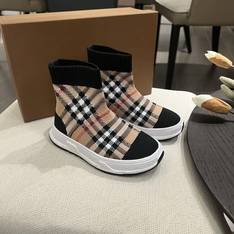 BURBERRY SHOES Versatile 29867