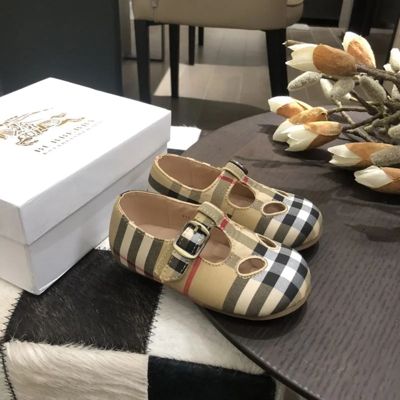 TravelReady BURBERRY SHOES 29869