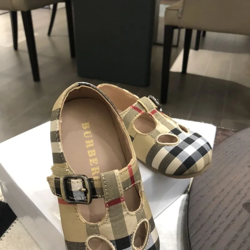 TravelReady BURBERRY SHOES 29869