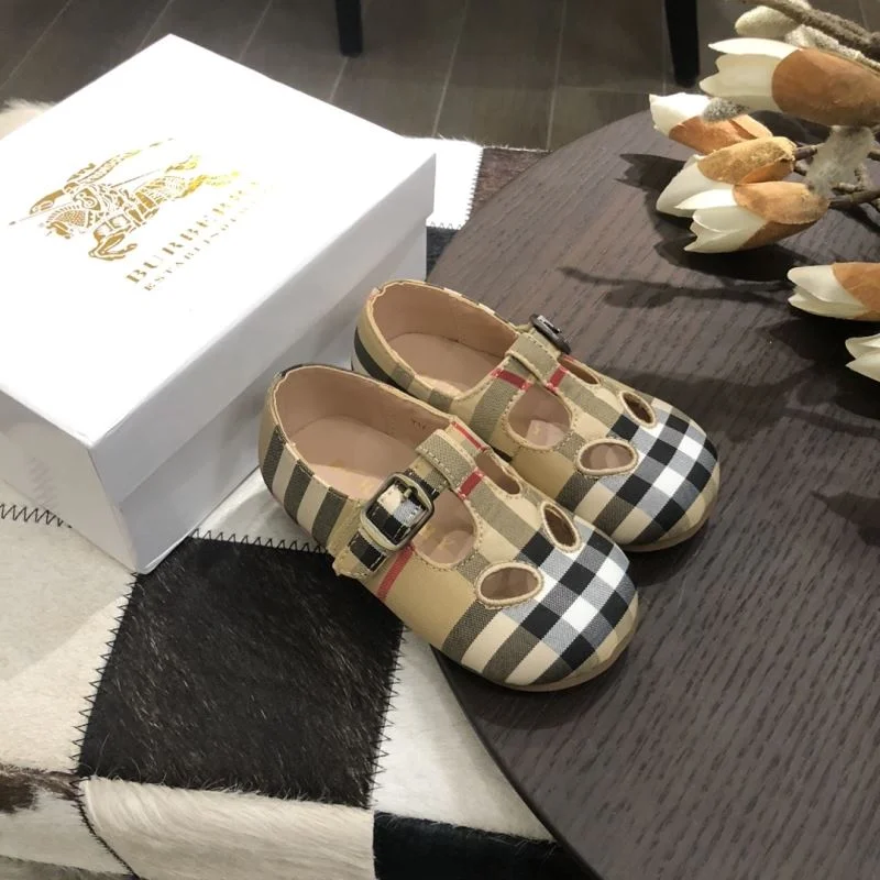 TravelReady BURBERRY SHOES 29869