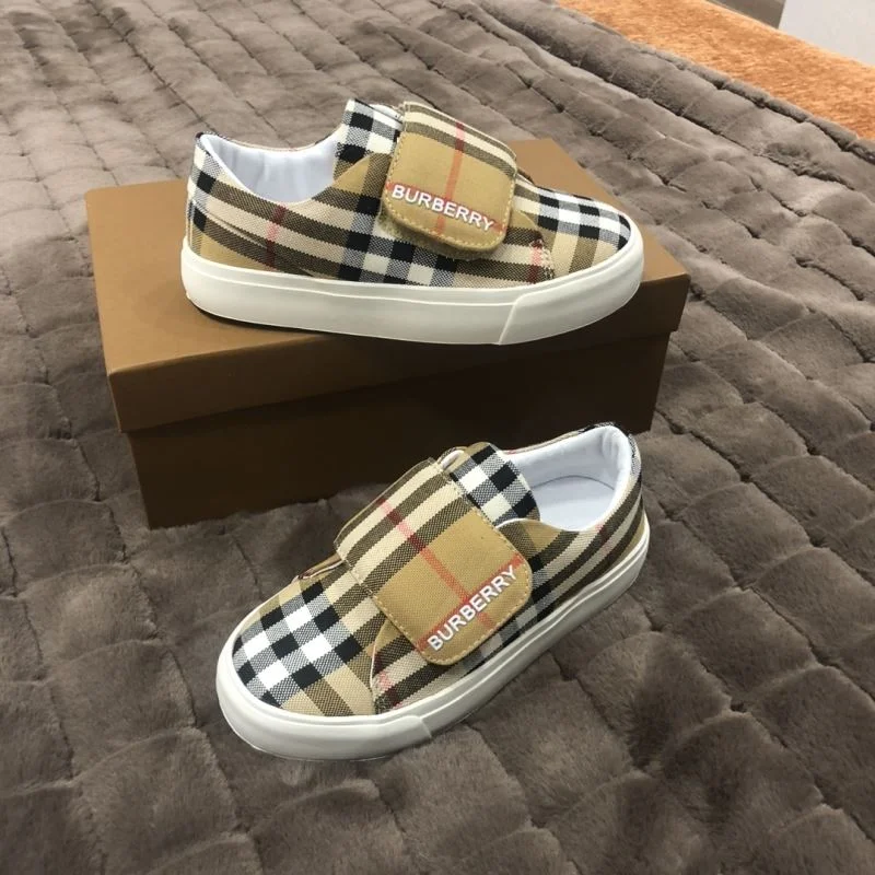 QuickDry BURBERRY SHOES 29860