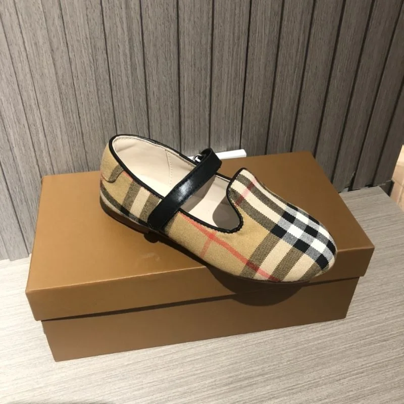 EasyMatch BURBERRY SHOES 30306