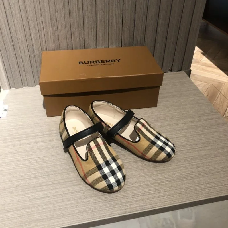 EasyMatch BURBERRY SHOES 30306