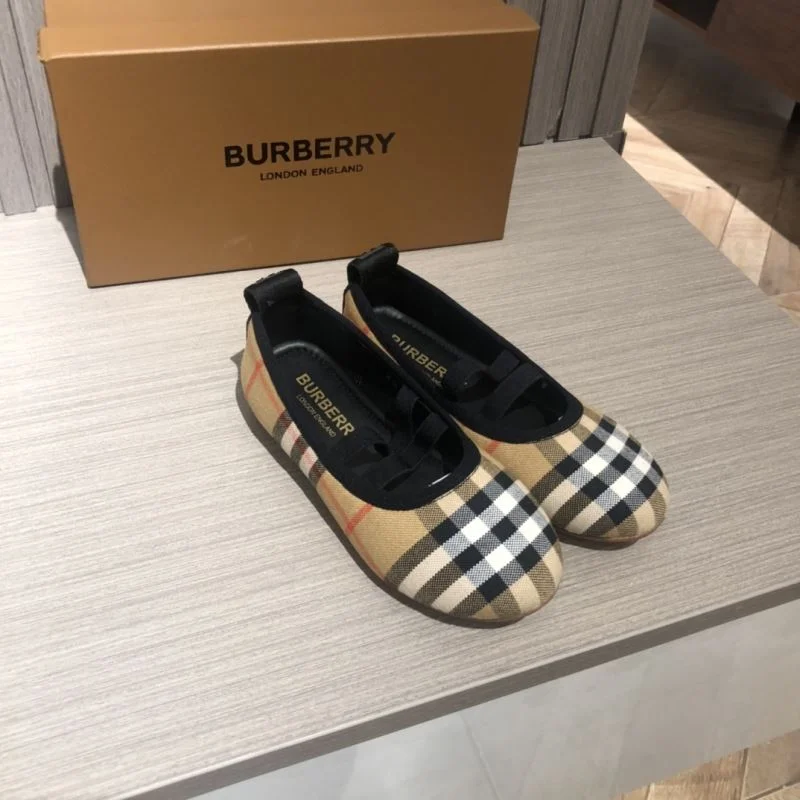 BURBERRY SHOES Popular 30307