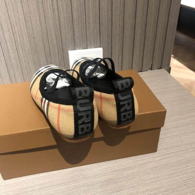 BURBERRY SHOES Popular 30307