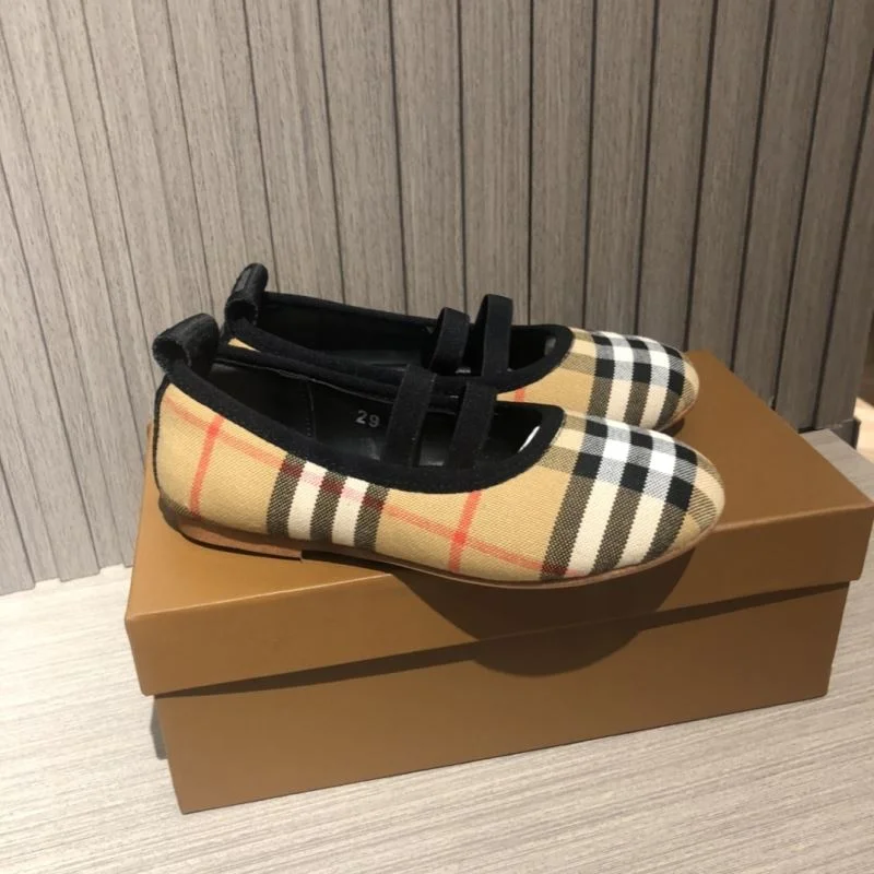 BURBERRY SHOES Popular 30307