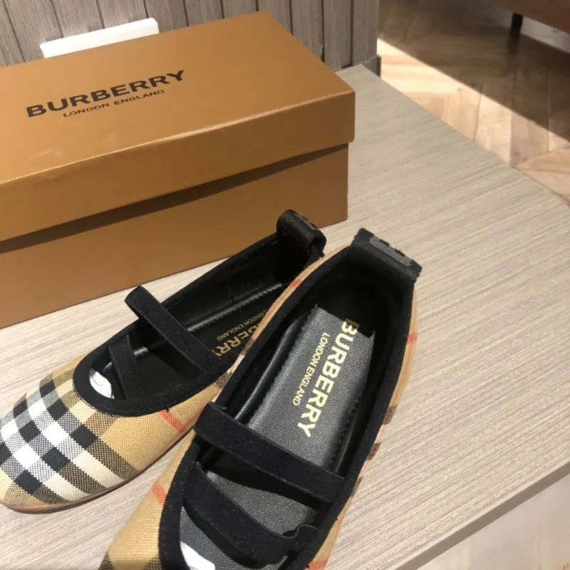 BURBERRY SHOES Popular 30307