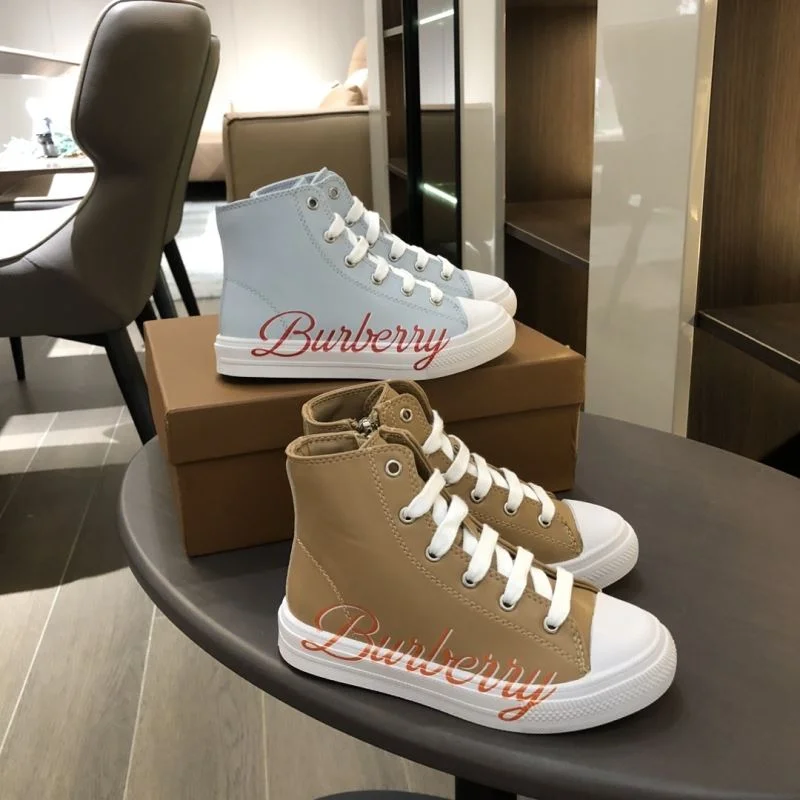 Casual BURBERRY SHOES 30305